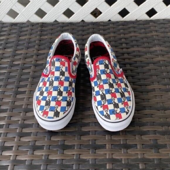 Vans Marvel kids size 13.5 - Picture 1 of 5